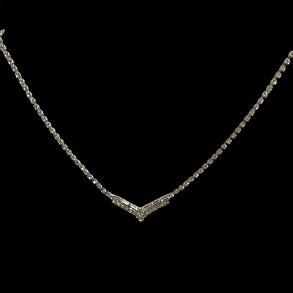 Vintage Rhinestone V Necklace Chevron Tennis Style Silver Tone Sparkle - Picture 4 of 9